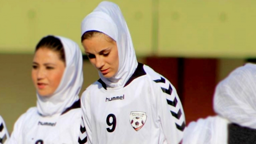 Σάμπναμ Μομπάρεζ: Η αρχηγός της Εθνικής Αφγανιστάν σηκώνει την «ασπίδα» της στα δικαιώματα των γυναικών!