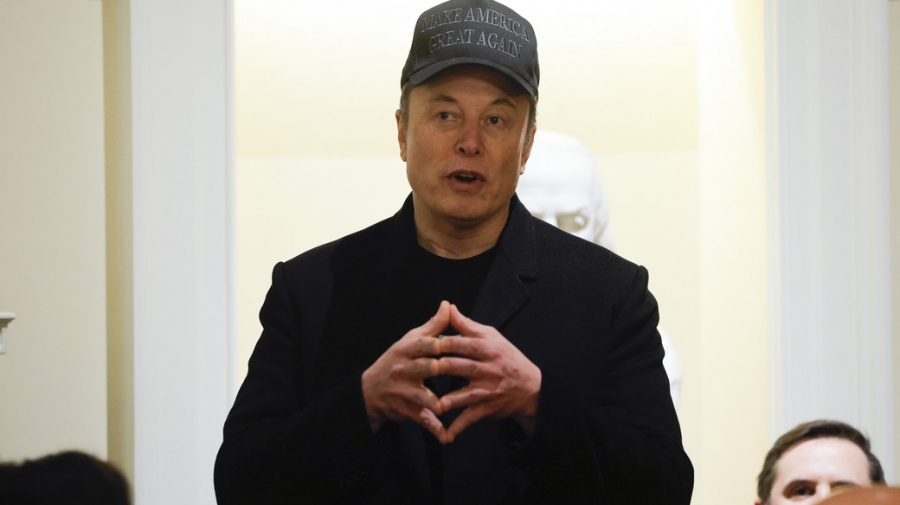 Ο Musk επιστρέφει στο στρατόπεδο των Ρεπουμπλικανών - Δωρεές για τις ενδιάμεσες εκλογές του 2026 - Το δείπνο με το Vance