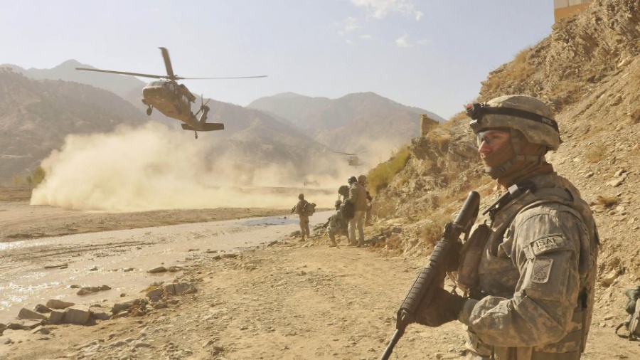 «Για γενικευμένο εμφύλιο» στο Αφγανιστάν, προειδοποιούν 9 πρώην πρέσβεις των ΗΠΑ