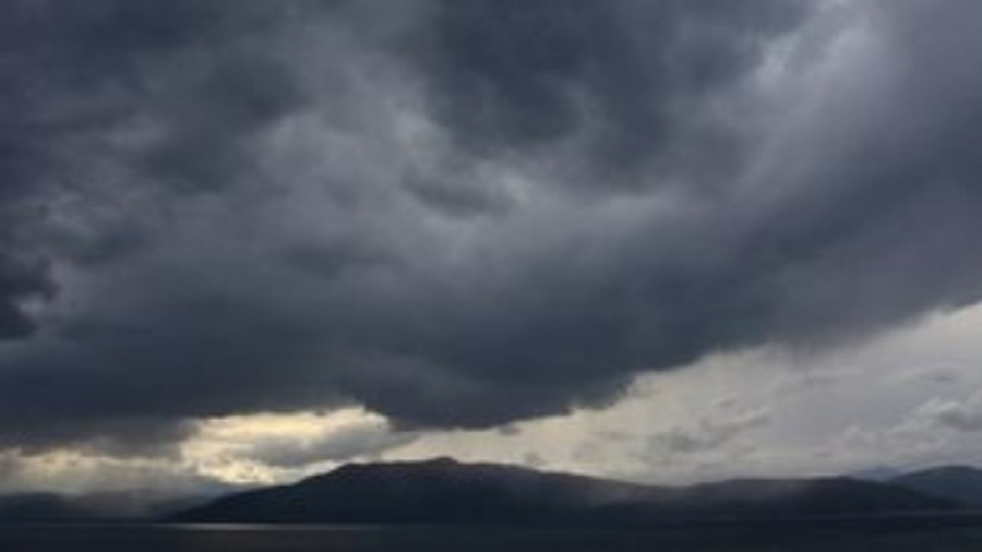 Ισχυρές κατά τόπους καταιγίδες την Πέμπτη 19/9, με θερμοκρασίες έως 32 βαθμούς