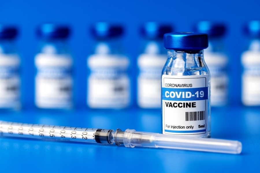 Naismith (Οξφόρδη): Θα είναι λιγότερο αποτελεσματικά τα εμβόλια απέναντι στην αφρικανική μετάλλαξη