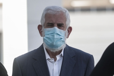 Δίκη Φιλιππίδη: Θαυμάστρια φίλησε τον ηθοποιό έξω από το δικαστήριο