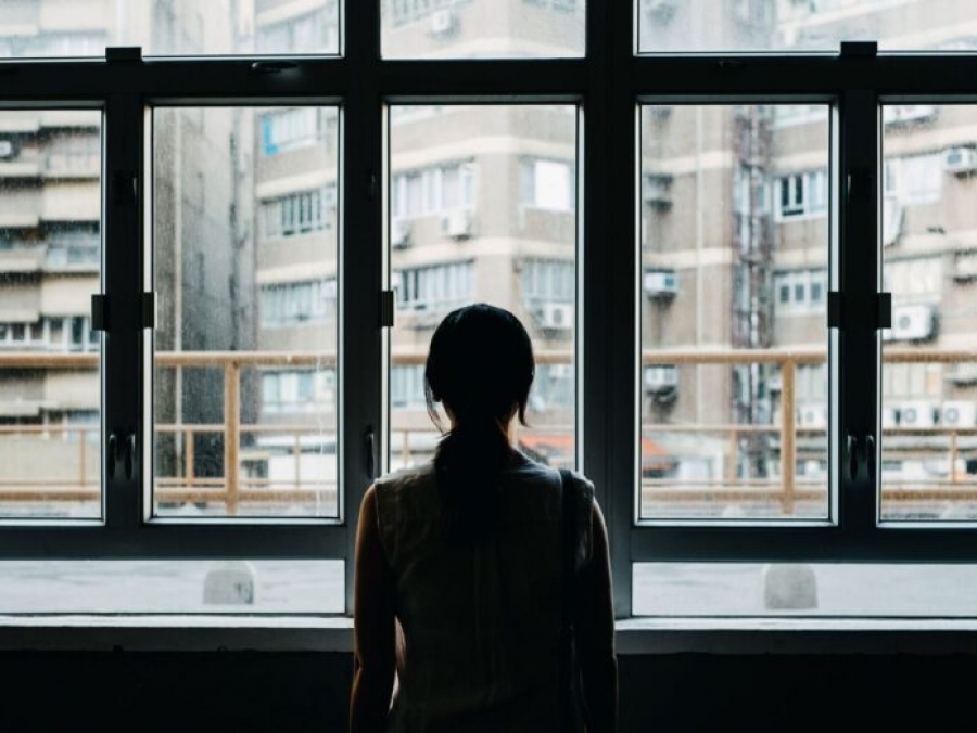 Το Ηνωμένο Βασίλειο μειώνει την καραντίνα για θετικούς σε Covid διεθνείς ταξιδιώτες