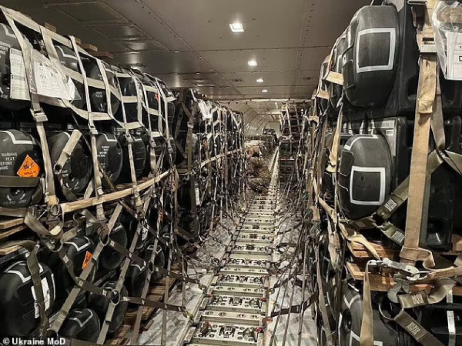 Ουκρανία: Το αεροδρόμιο - φάντασμα που αντέχει ακόμα - Πως καταφέρνει μυστικά η Δύση να περνάει όπλα στους Ουκρανούς