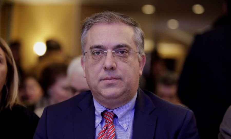 Θεοδωρικάκος (υπ. Εσωτερικών): Ο ΣΥΡΙΖΑ μας άφησε 9.000 υπεράριθμους συμβασιούχους