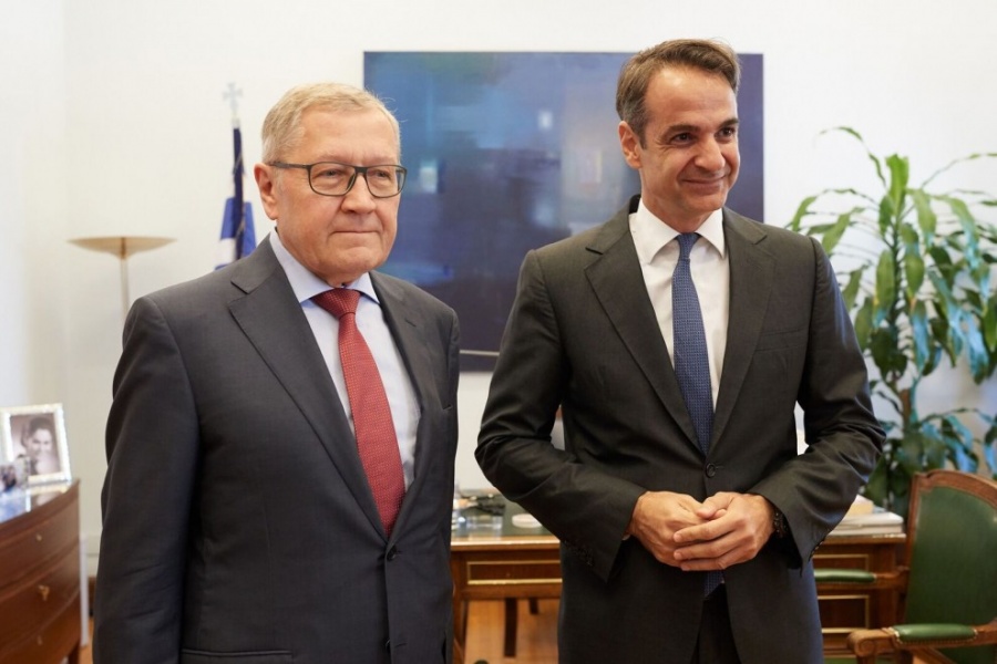 Κρίσιμη συνάντηση Μητσοτάκη - Regling (ESM) την Τρίτη 16/7 για πλεονάσματα και φορολογικό - Θετικές οι επαφές Σταϊκούρα με τους θεσμούς