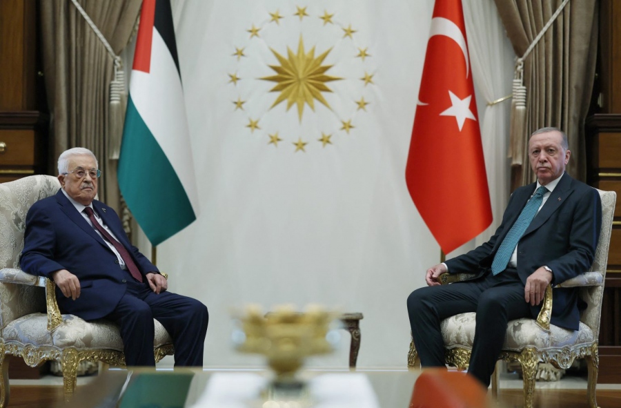 Συνάντηση του Abbas με τον Erdogan στην Άγκυρα – Μήνυμα στο Ιραήλ μέσω του Fidan