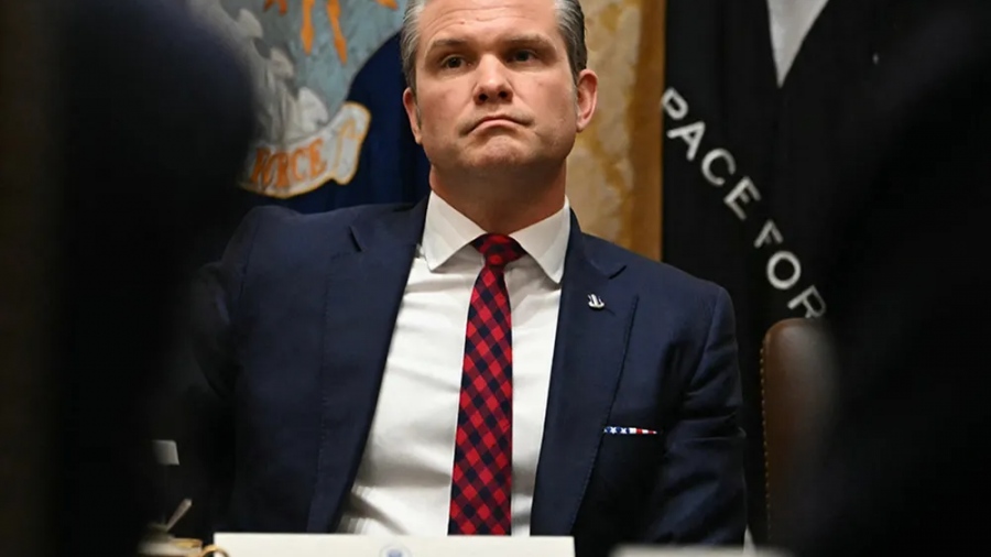 Νέα γκάφα του Αμερικανού Υπουργού Πολέμου… ζήτησε κονδύλια από το Κογκρέσο για πυραύλους – Σάλος για τον εγκλωβισμό των ΗΠΑ στο Ιράν