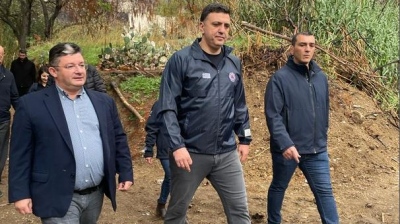 Αυτοψία Κικίλια σε ρέμα στις Αχαρνές -  Συγχαρητήρια στον δήμαρχο  για τα έργα πρόληψης
