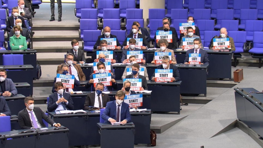 Γερμανία: Φιλορώσος ακτιβιστής εργάζεται στην Bundestag για λογαριασμό του AfD - Ανησυχία στις μυστικές υπηρεσίες