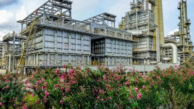 Τα «σαμοβάρια» γεμίζουν τις τσέπες τους: O αποκλεισμός του Στενού του Hormuz πλουτίζει τα κινεζικά διυλιστήρια