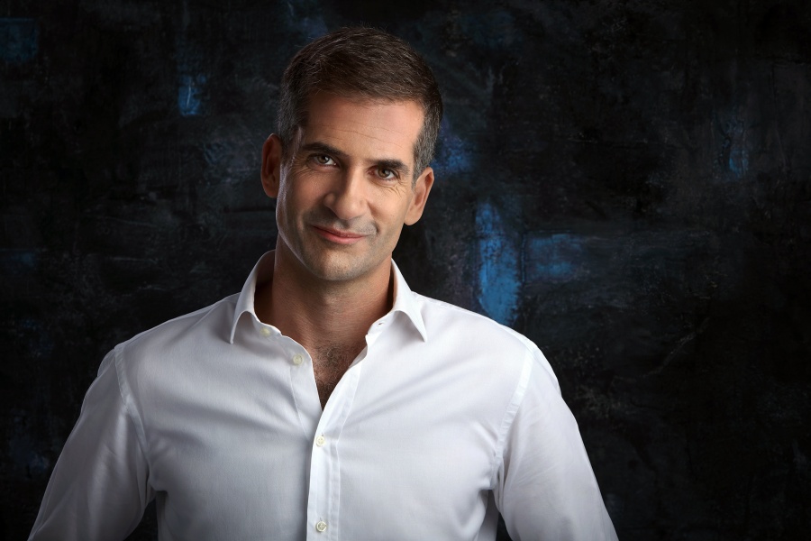 Μπακογιάννης: Αθηναίες και Αθηναίοι να δουν πιο ζωντανό το «πράσινο» στις γειτονιές τους