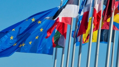 Jacques Beau (Συνταγματάρχης Ελβετίας): Ο μεγαλύτερος κίνδυνος για την Ευρώπη είναι η ανίκανη ηγεσία της