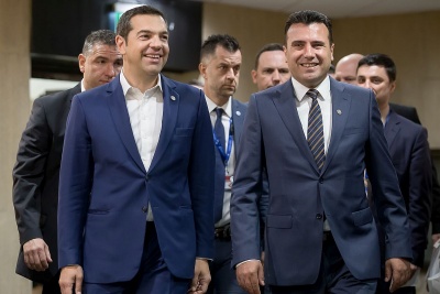 Κρίσιμες ώρες για το Σκοπιανό μετά το βέτο Ivanov - Διαφωνεί με το «Μακεδονία» η Εκκλησία