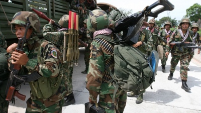 Προσωρινή εκεχειρία στη νοτιοανατολική Ασία - Ταϊλάνδη και Καμπότζη υπογράφουν κατάπαυση του πυρός