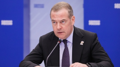 Σοκάρει ο Medvedev: Βιολογικά όπλα παράγονται στα ρωσικά σύνορα
