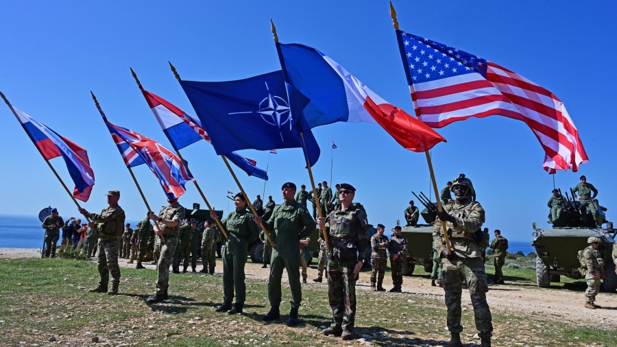 Τρομερό - Μία φάρσα αποκάλυψε τα φρικιαστικά σχέδια του ΝΑΤΟ - Γαλλία, Βρετανία, Γερμανία στέλνουν στρατό ενάντια στη Ρωσία