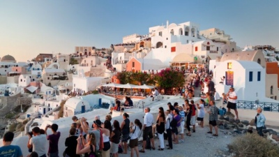Ποια ελληνικά νησιά υποφέρουν από υπερτουρισμό