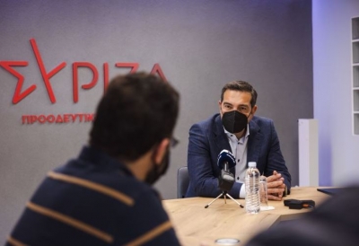 Τσίπρας: Η κυβέρνηση διέλυσε τις εργασιακές σχέσεις με το νόμο Χατζηδάκη, ρίχνει την ευθύνη στους άνεργους