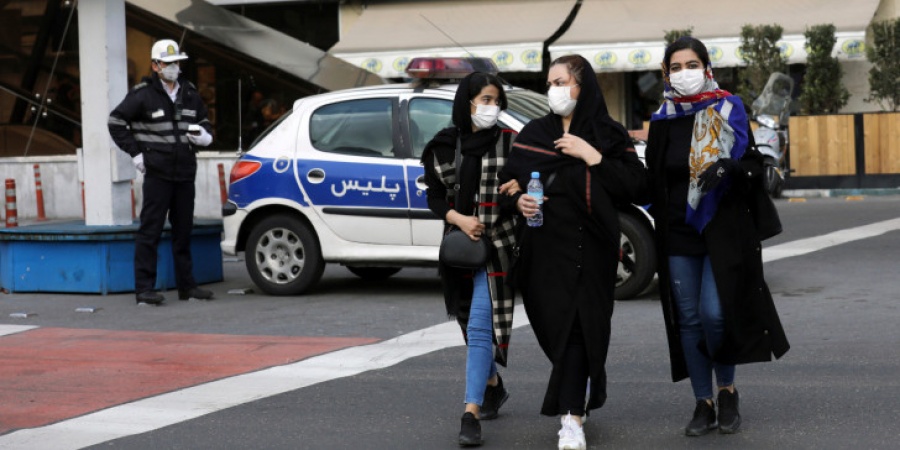 Ιράν-Κορωνοϊός: Πάνω από 1000 οι νεκροί - Η κυβέρνηση υπερασπίζεται την απόφαση να μην θέσει πόλεις σε καραντίνα