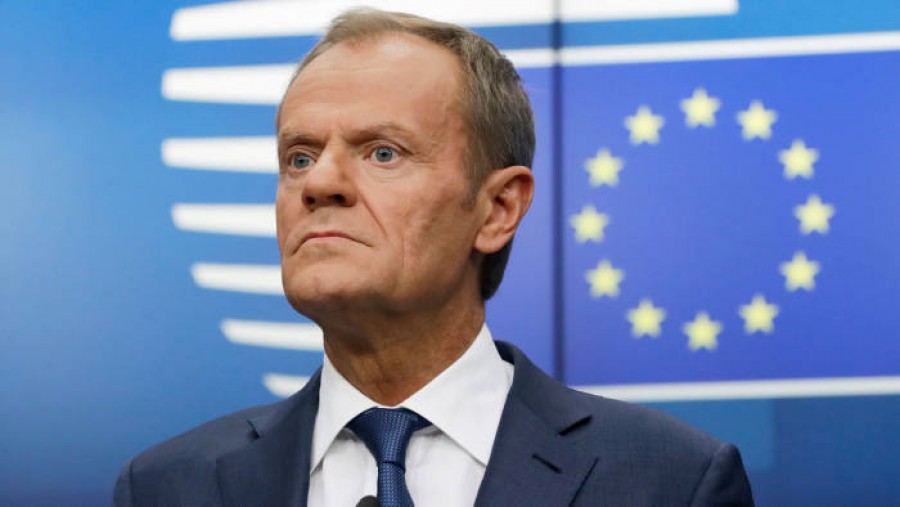 Σε καραντίνα και ο Donald Tusk λόγω συμπτωμάτων κορωνοϊού
