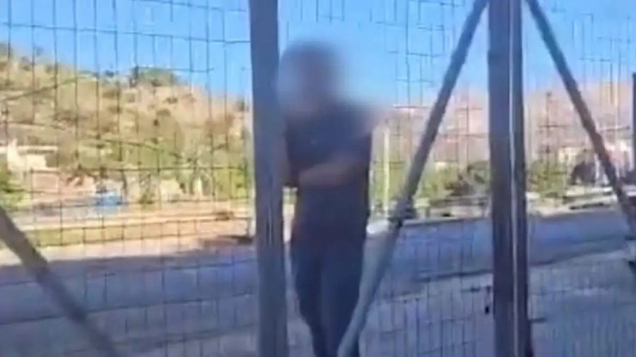 Κλείδωσαν βουλευτή του ΠΑΣΟΚ στο... εργοτάξιο του Δικαστικού Μεγάρου στη Χίο – «Άνοιξε θα έχεις ποινικές ευθύνες»