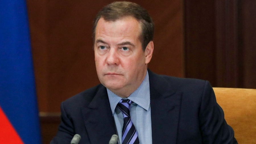 Συνταρακτικό μήνυμα Medvedev στην Ουκρανία: «Ο Zelensky θα κρύβεται για το υπόλοιπο της ζωής του»