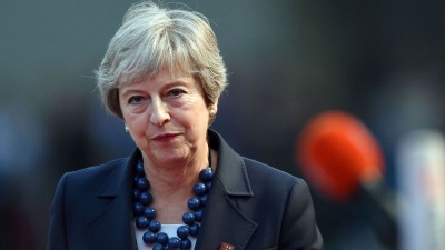 Δημοσκόπηση: Υπέρ της παραμονής στην ΕΕ το 53% των Βρετανών – Προτιμάται η May ως πρωθυπουργός