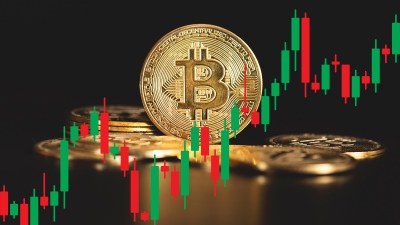 Bitcoin - Υποχωρεί 5% και οι επενδυτές στρέφονται σε Solana και Ethereum Meme coins