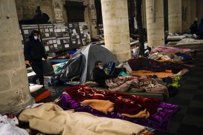 Βρυξέλλες: Κατάληψη 150 παράνομων μεταναστών σε εκκλησία - Ζητούν νομιμοποίηση