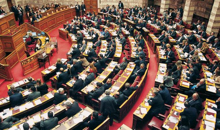 Η Βουλή θα «υιοθετήσει» τα παιδιά του πιλότου Γιώργου Μπαλταδώρου