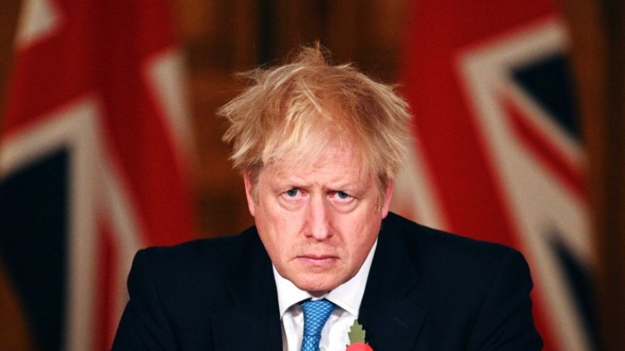 Προς νέο σκληρό lockdown η Μ. Βρετανία – Johnson: Έρχονται πολύ δύσκολες εβδομάδες