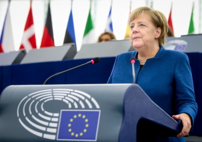 Merkel (Γερμανία): Πρόκληση για το ΝΑΤΟ η αντιμετώπιση των υβριδικών απειλών από Ρωσία και Κίνα