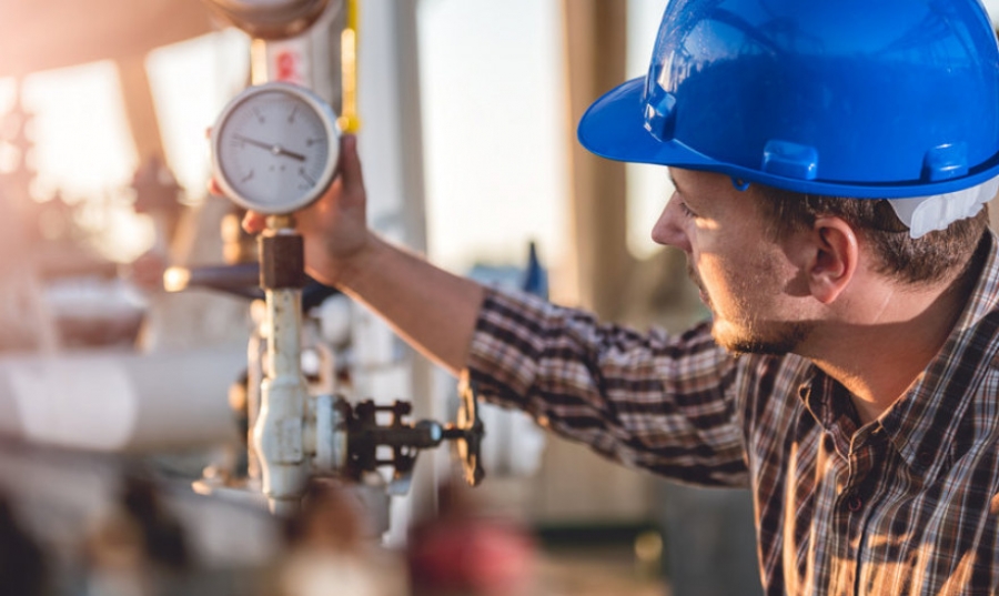 Νέα κλαδική σύμβαση σε Πετρέλαια - Υγραέρια με υπογραφή ΣΕΒ