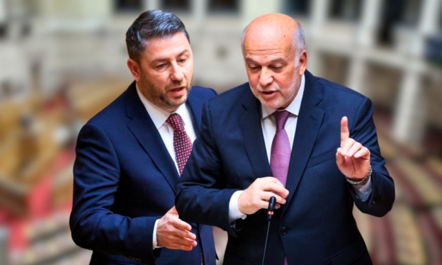 Η «παγωμένη» εξέδρα της Τούμπας: Ψυχρότητα μεταξύ Φλωρίδη - Ανδρουλάκη