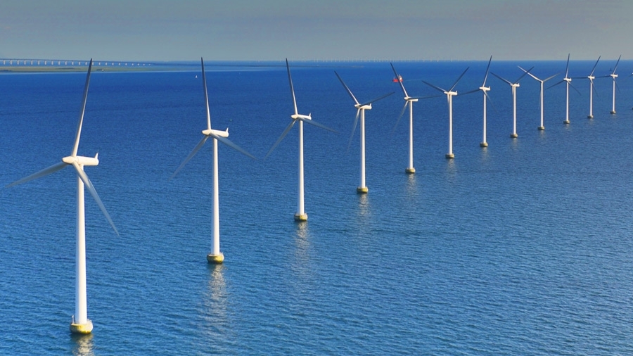 Συνέργειες με τις διασυνδέσεις νησιών για τα Υπεράκτια Αιολικά - Οι 7 τομείς κλειδά για το νέο Κλιματικό Νόμο