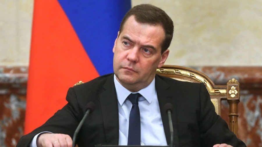 Medvedev: Κυρώσεις κατά του τραπεζικού τομέα ισοδυναμούν με «κήρυξη οικονομικού πολέμου»