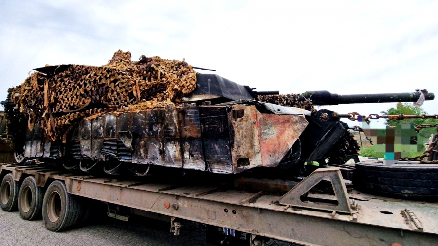 Κατακαίνε τα τελευταία άρματα της Δύσης στην Ουκρανία! Διπλή επίθεση των Ρώσων με drones έκανε στάχτη Leopard 1 (vid)