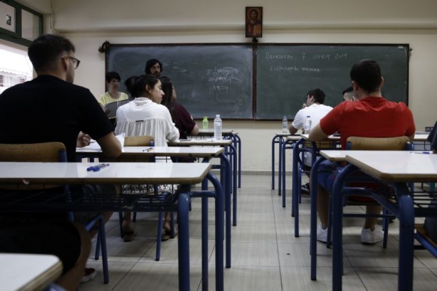 Χωρίς μάσκες και υποχρεωτικά τεστ η επιστροφή στα σχολεία – Συνεδριάζουν οι ειδικοί