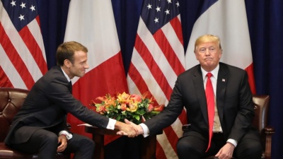 Trump σε Macron: Θέλουμε μια ισχυρή Ευρώπη αλλά πρέπει να πληρώσετε περισσότερο για το ΝΑΤΟ